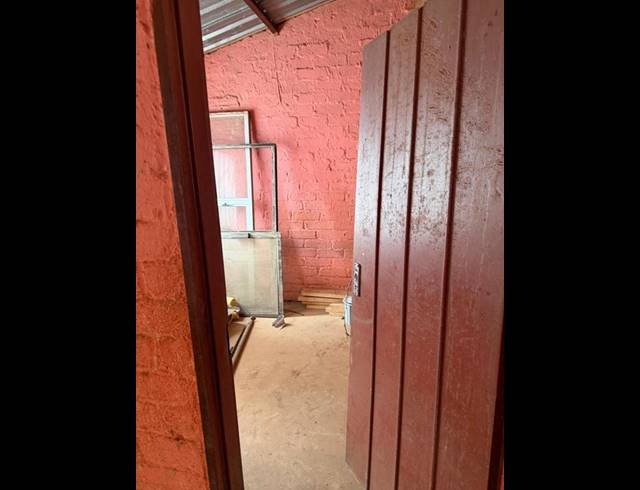 2 BEDROOM HOUSE FOR SALE IN LEHAE